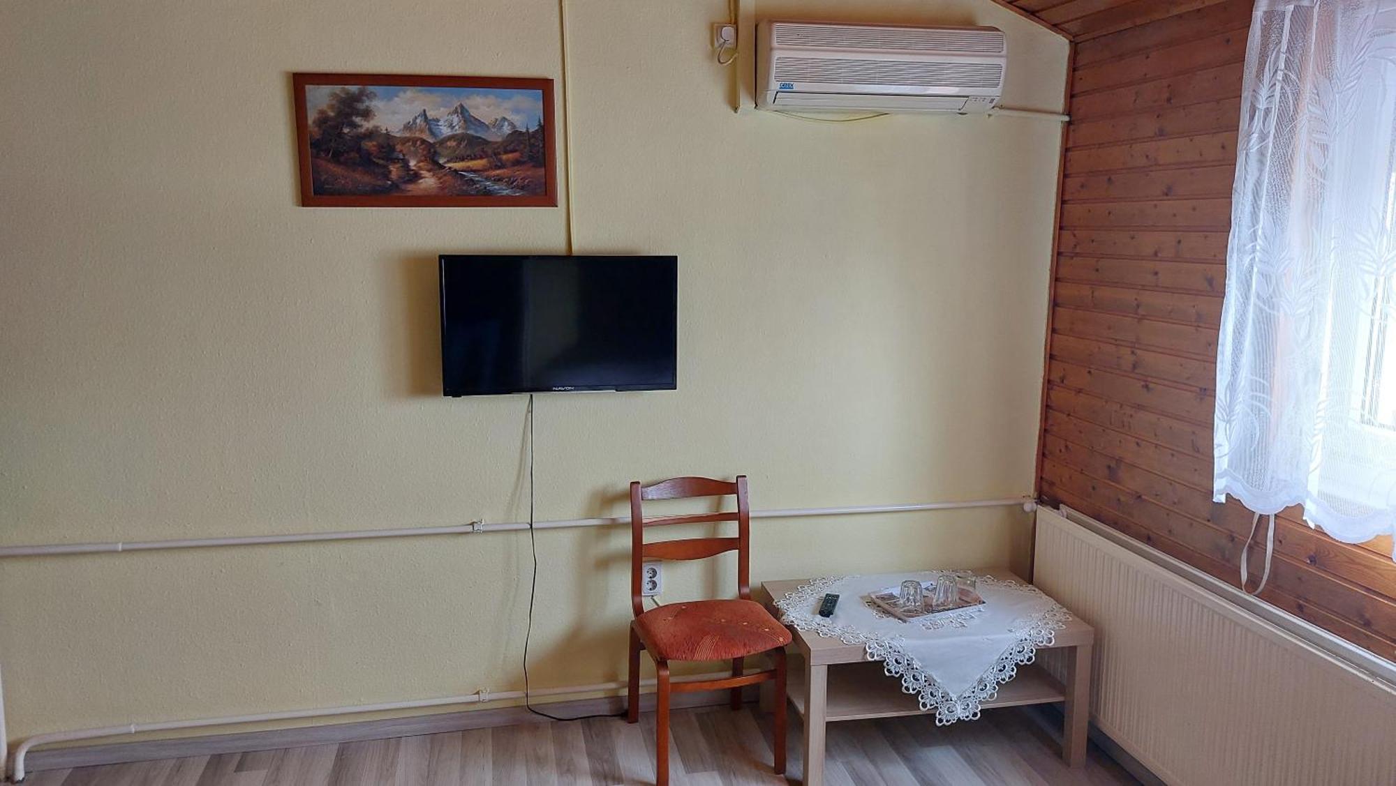 Napsugar Panzio Hotel วาค ภายนอก รูปภาพ